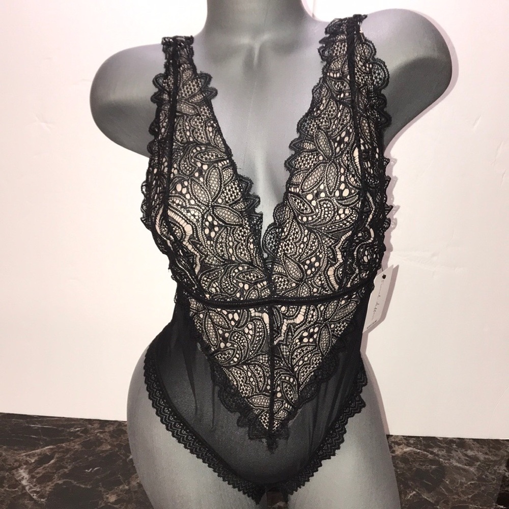 French Affair Sexy Bodysuit Lingerie Teddy. - Picture 4 of 13